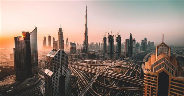 Emirati Arabi Uniti: eliminato l’obbligo di sponsor locale per le società onshore